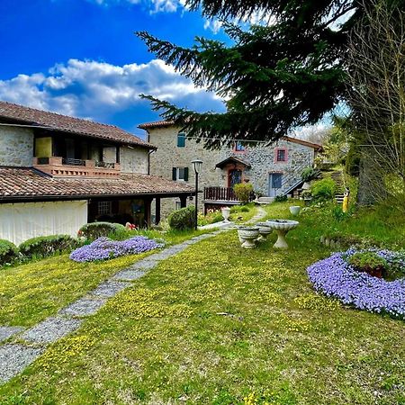 Mazzetti Country House-Vita In Campagna Con Giardino Vimignano-Chiesa Exterior photo