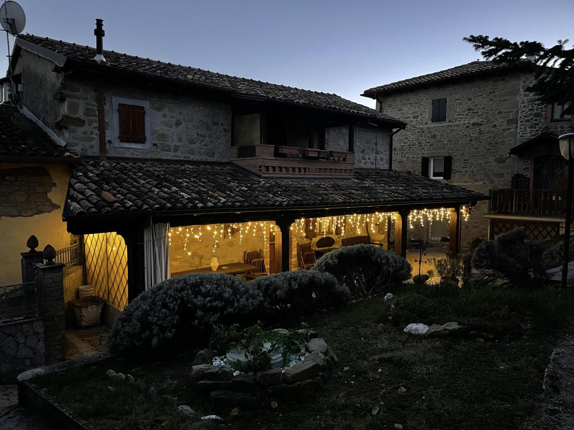 Mazzetti Country House-Vita In Campagna Con Giardino Vimignano-Chiesa Exterior photo